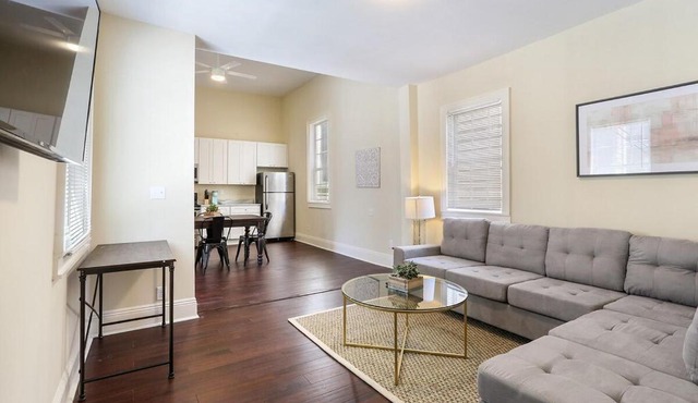 Cute 1bed 1bath 4blocks from French Q and steps to Jazz & music venues