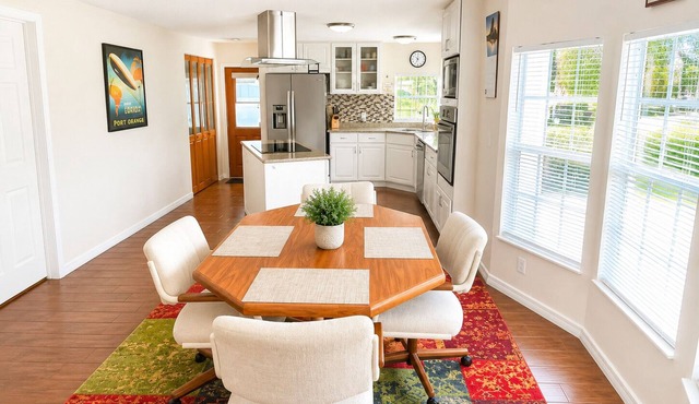 Daytona Beach - Cozy Vacation Home with private saltwater Pool