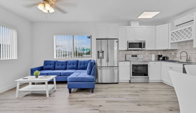 °Magical bright Apt 5min walking Design District°