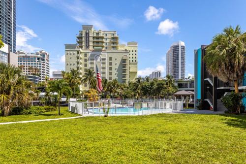 Designer River View Apartments
