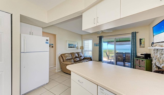Direct Beachfront 2BR Cottage on Casey Key! in Nokomis