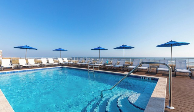 Discounted Perdido Key Snowbird Escape at Lost Key; game rm, pools, golf, tennis