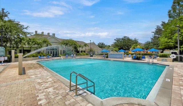 Disney-Themed Townhouse: 4BR, Resort Pools & Near Theme Parks!