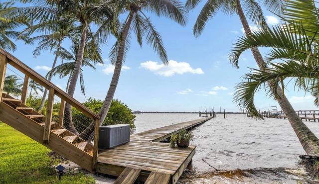 Dockside studio in Jensen Beach in Jensen Beach