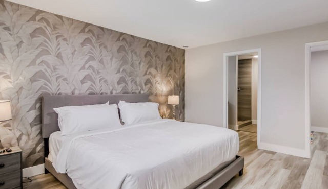 Dog-Friendly Beach Stay: Luxury Condo w/Hot Tub