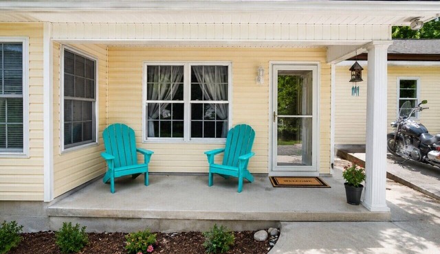 Dolphin Breeze- New Listing