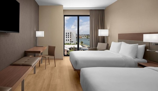 Double Room Perfect for Relaxation with Rooftop Pool and Poolside Lounger!