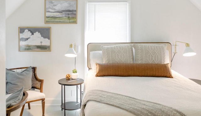 Downtown & Campus Wifi W D Netflix 2Br 1Ba in Ames