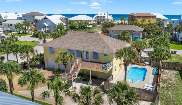 Emerald Mermaid Beach House | Private Pool | Dog Friendly | My Beach Getaways