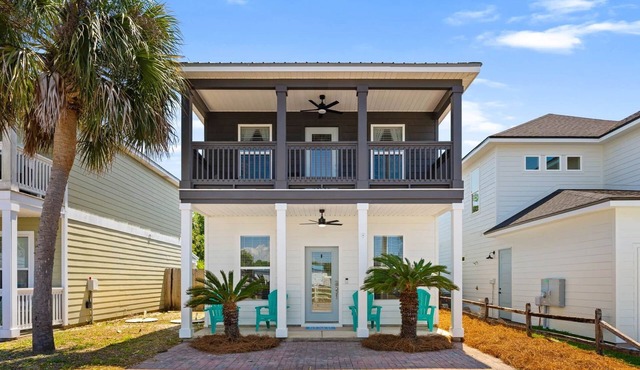 Entire Home: Quiet West End - Dazed by the Beach