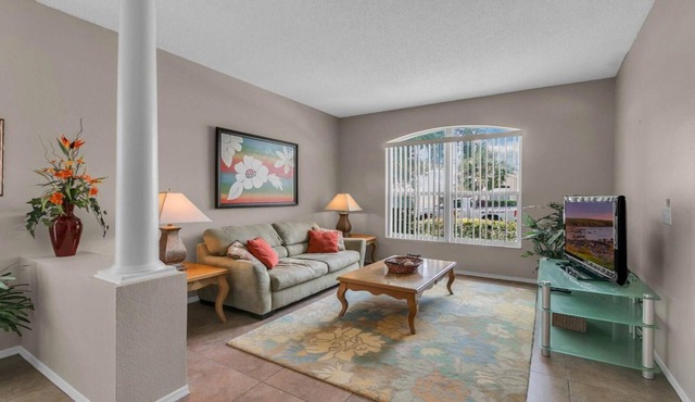 Esprit - 4 Bed 2 Baths Villa