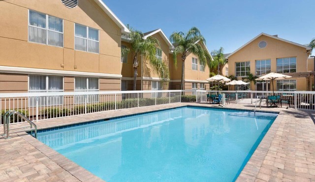 Everything You Need, Right Here! 3 Units, Outdoor Pool, Pets Are Welcome!