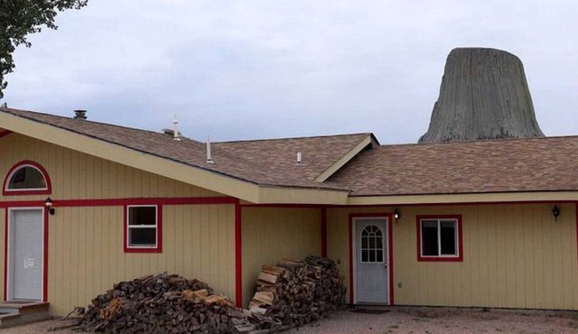 Exclusive Getaway with Jacuzzi Tub near Devils Tower, Wyoming in Devils Tower