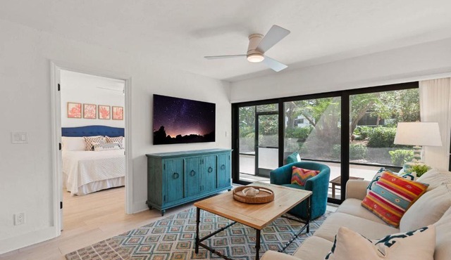 Exquisite Luxury First Floor Condo - Easy Walk to Amenities