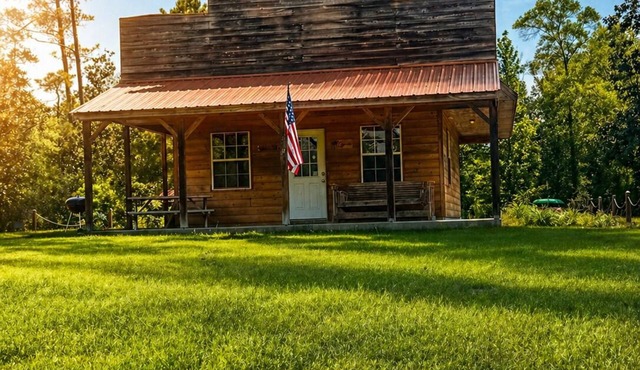 Family Cabin on the Creek with Two Beautiful Private Sandbars