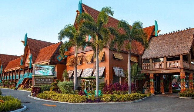 Family-Friendly 2-Bedroom Suites Just Steps from the Ocean & Water Park Access