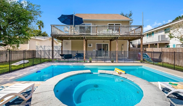 Family-Friendly Retreat | Pool & Game Room by Crystal Beach