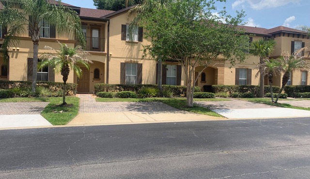 Family retreat with Princess Room, Space Room, and resort amenities near Disney