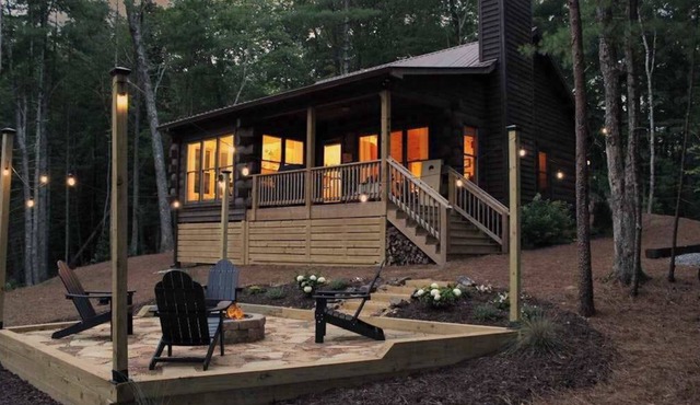 Fishful Thinking Cabin in Cherry Log