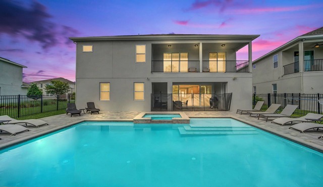 Five-Star 11 Bedroom Estate with Private Ensuites & Resort-Style Splash Pad