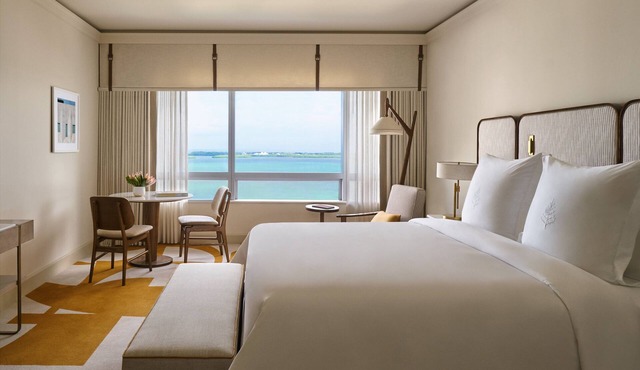 Four Seasons Hotel Miami