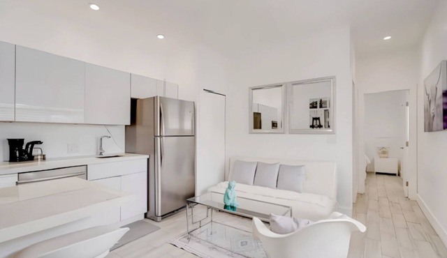 Free parking! Apt for 2 ppl with Wifi and Patio