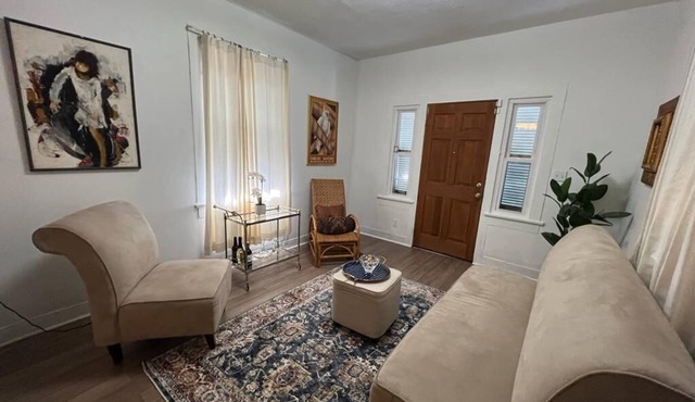 Furnished 1 BD Apartment IN NEW Orleans