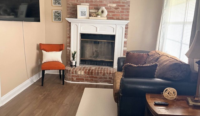 Furnished Comfortable Home 1BR Near LSU, Downtown BR, Southern & Plants