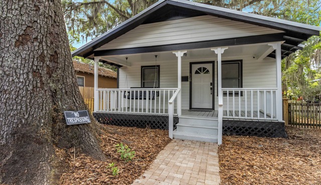 Gator Oaks HQ - Game Days, Getaways & Near UF