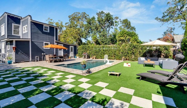 Gatsby Villa: Pool, Game Room, Near Downtown Tampa