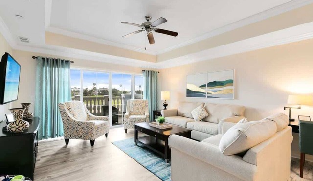 Golf Course Views Condo Near Disney & Resort Pools