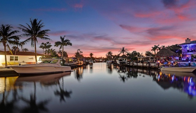 Gorgeous Sunsets! Managed by BNR Vacation Rentals