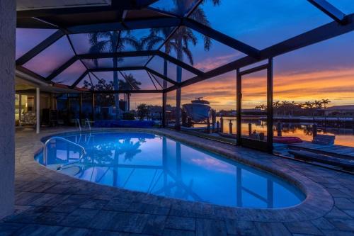 Great Location & Luxurious Escape - Villa Anchor & Ale - Roelens in Cape Coral