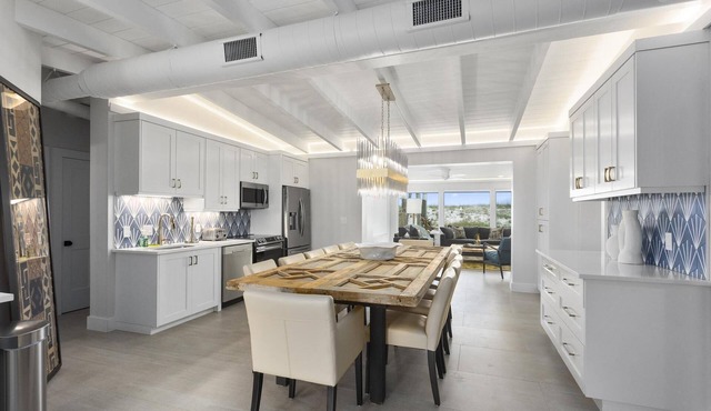 Gulf Front 4BR Cottage with Fenced Yard and Direct Beach Access