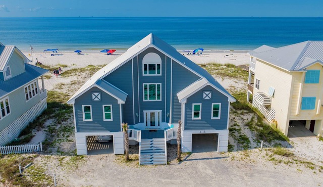 Gulf Front Retreat | Community Pools | Pet Friendly
