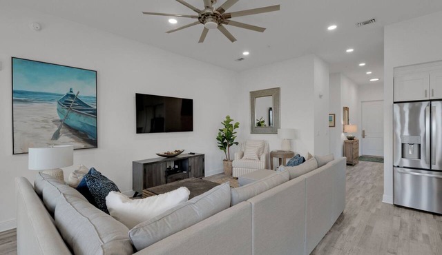 GULF PLACE-STUNNING CONDO OFF 30A! 3 BED/3 BATH! SLEEPS 6!