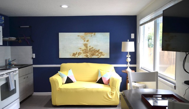 Gulfport Hideaway Studio Apartment w/patio