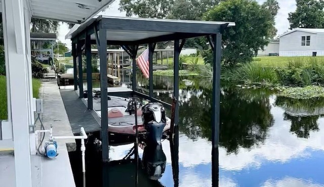 H - Entire home on Okeechobee lake, Florida- 3 bedroom