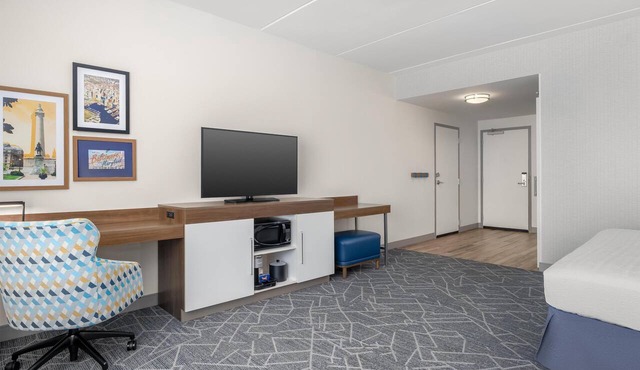 Hampton Inn Baltimore Bayview Campus in Baltimore