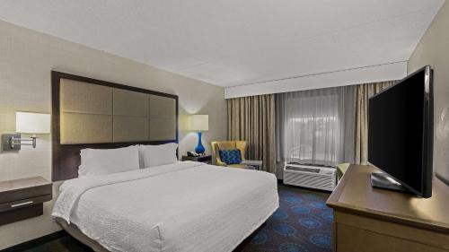 Hampton Inn Bloomington in Bloomington