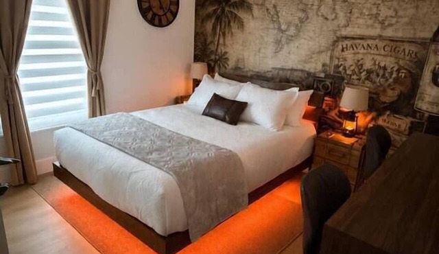 Havana Retreat | Luxury Ybor-Inspired Studio