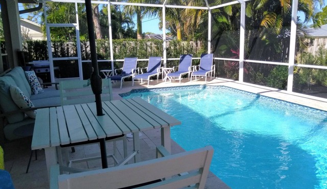 High End 4 Bdrm Heated Pool Walk To Gulf Walk To Mercato Walk To The Ritz