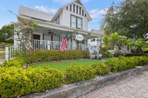 Historic Home with Modern Upgrades - Prime Downtown Location in Fort Pierce