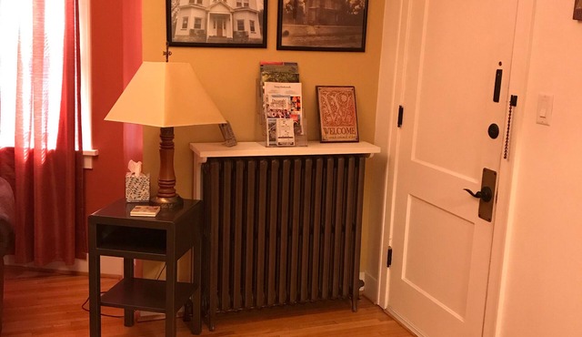 Historic Phelps Mansion; main level Suite #1 in Decorah
