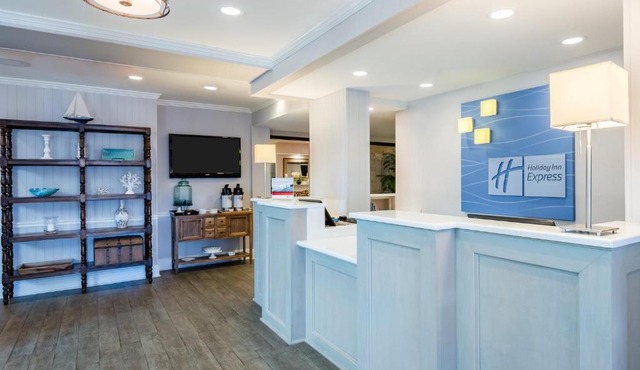 Holiday Inn Express Fairhope - Point Clear by IHG