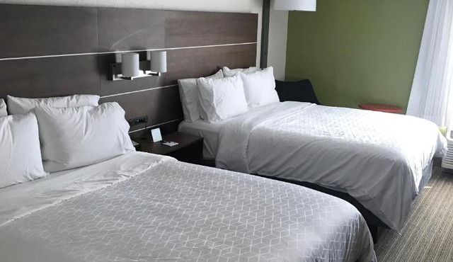 Holiday Inn Express Memphis Medical Center - Midtown by IHG