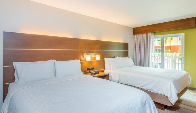 Holiday Inn Express & Suites Bradenton West by IHG in Bradenton