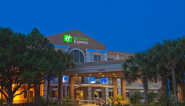 Holiday Inn Express West Palm Beach Metrocentre by IHG