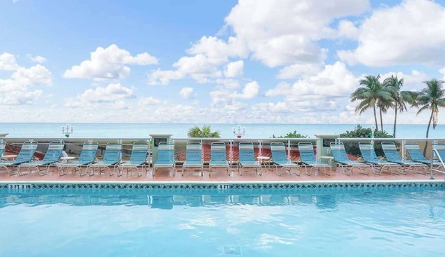 Hollywood Beach Tower - Hotel Room