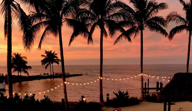 🌸Home(#3) BIKINI👙 BOTTOM (Partial View Property-approximately 200 ft from private beach entrance🌸